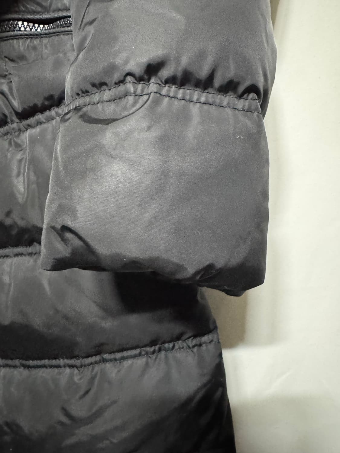 0 몽클레어 보스 여성 패딩 상품이미지3