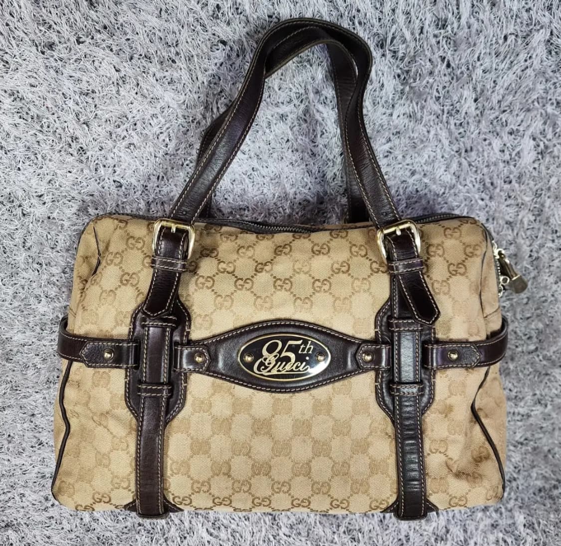 구찌 GG 캔버스 숄더백 상품이미지1