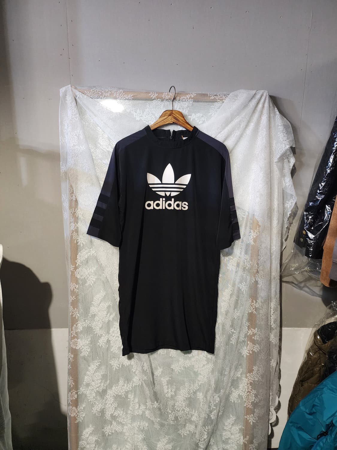 아디다스 오리지널 롱티 상품이미지1