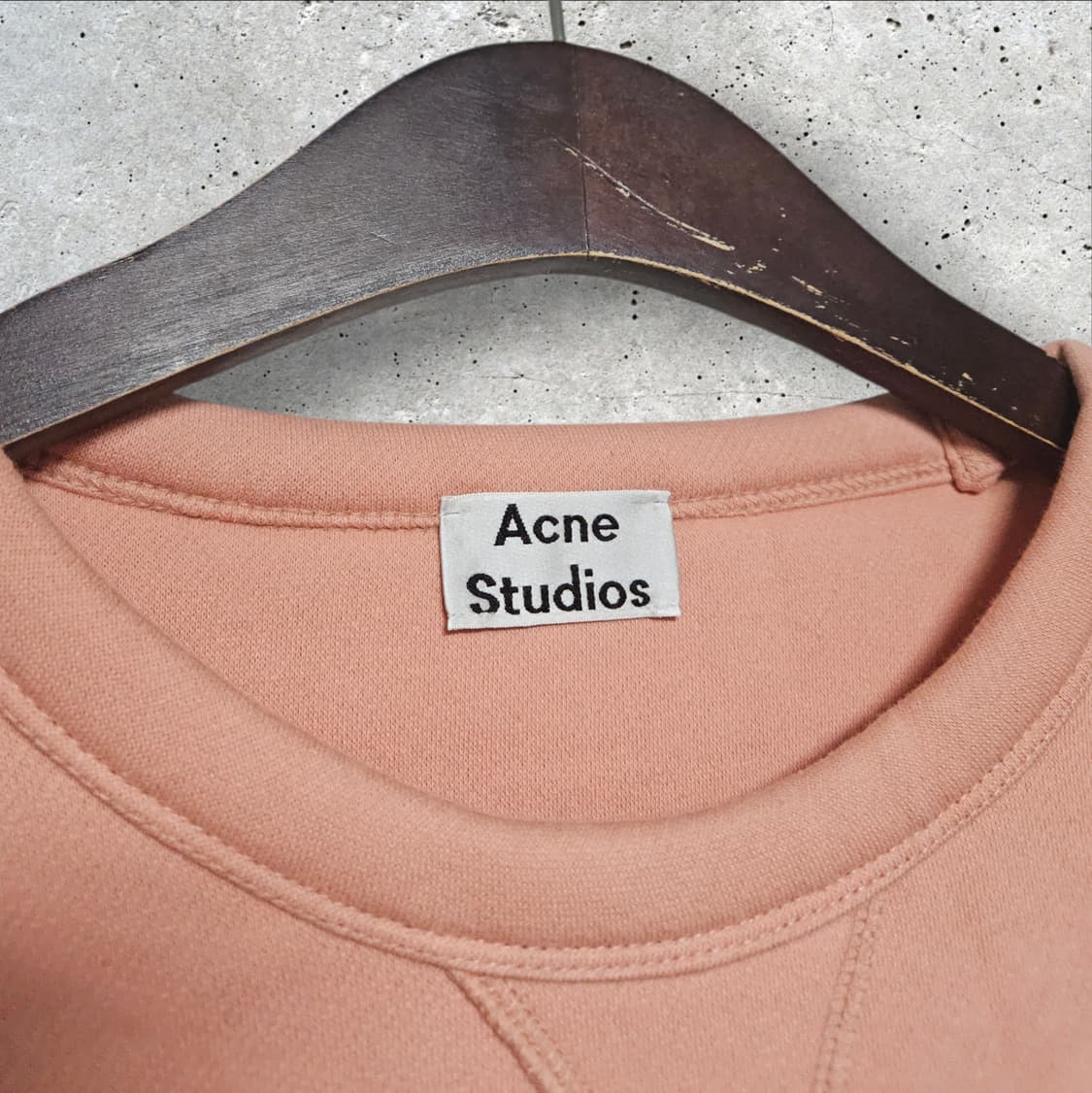 아크네스튜디오 핀트페이스 맨투맨 (100/L) 상품이미지4