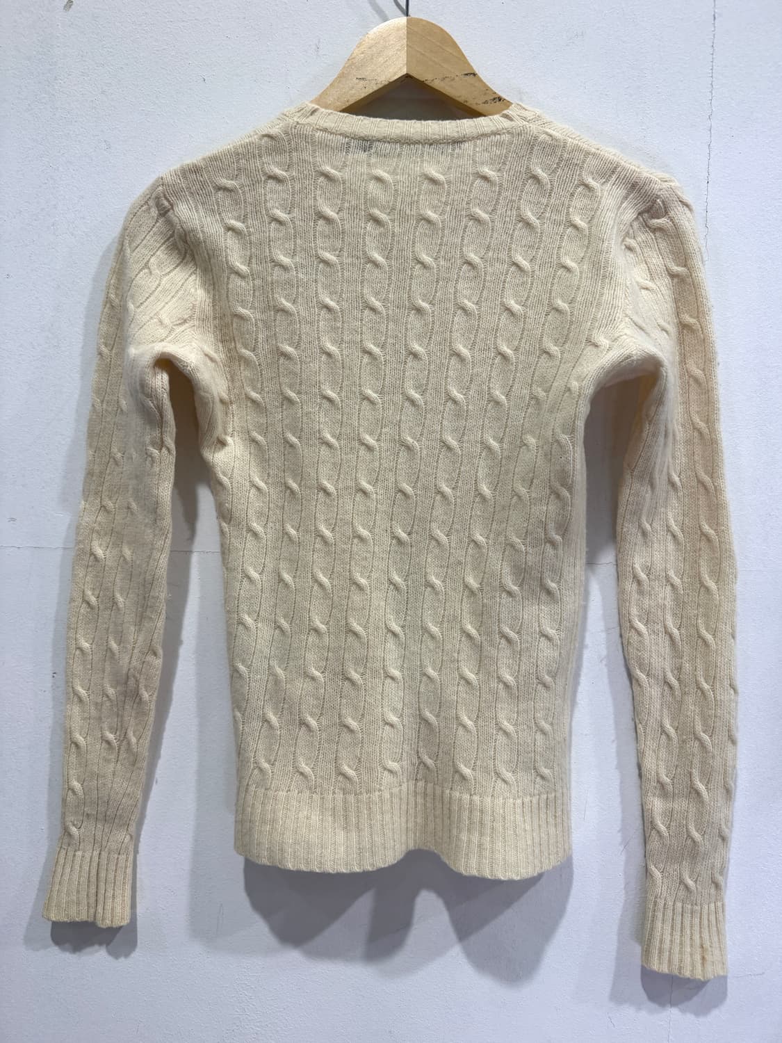 랄프로렌 아이보리 케이블 브이넥 니트 S 상품이미지2