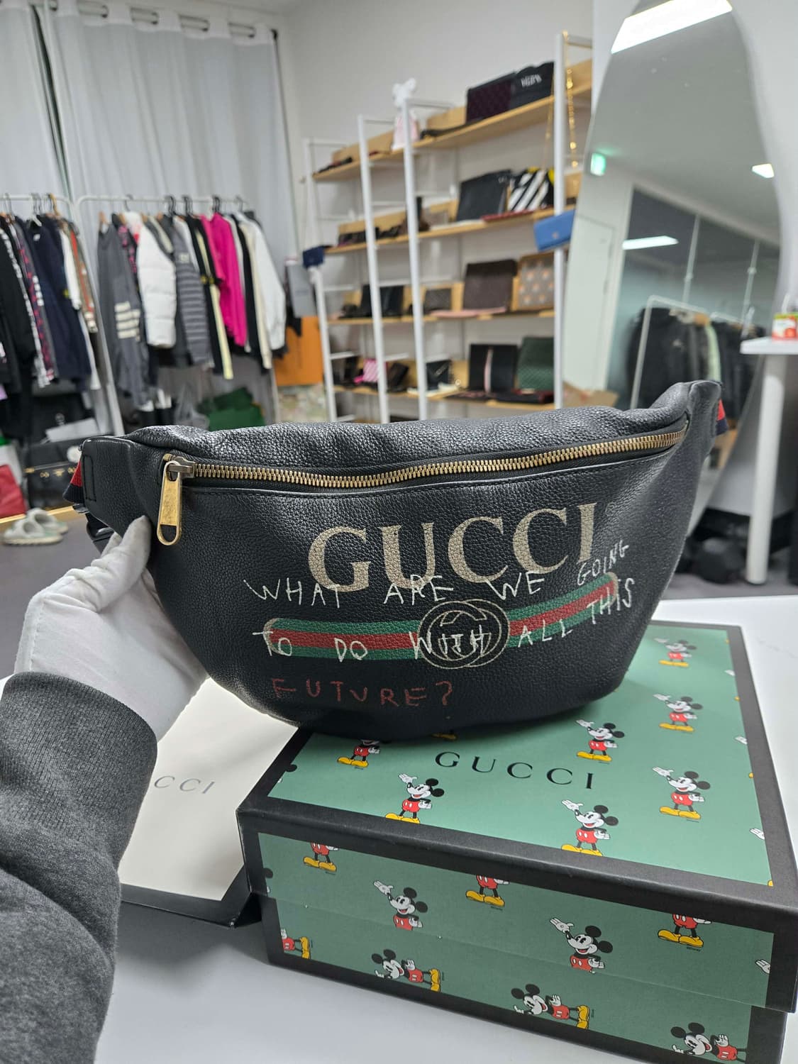 [A급컨디션] 구찌 띠로고 벨트백 상품이미지1