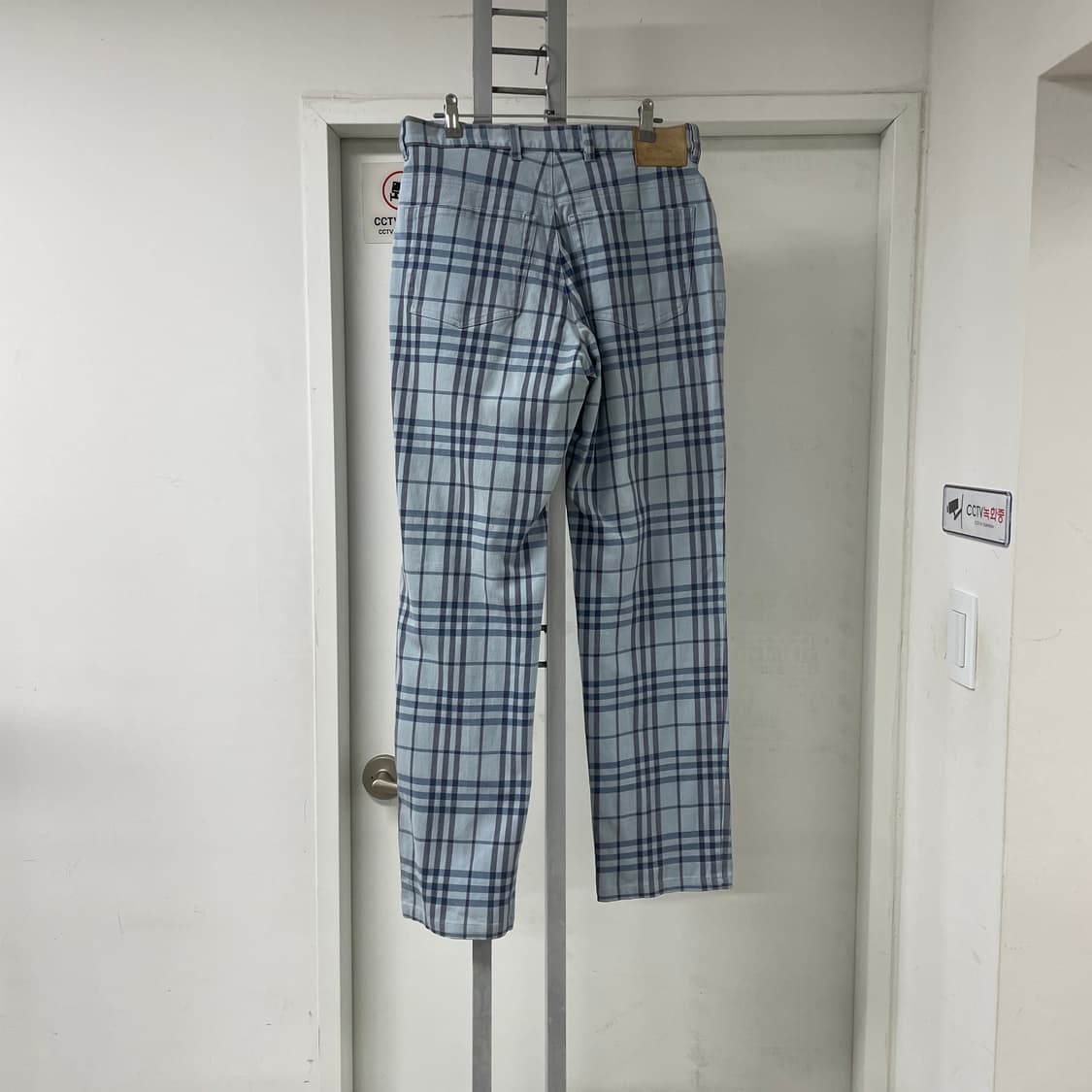 버버리 노바 블루 팬츠 32R 상품이미지1