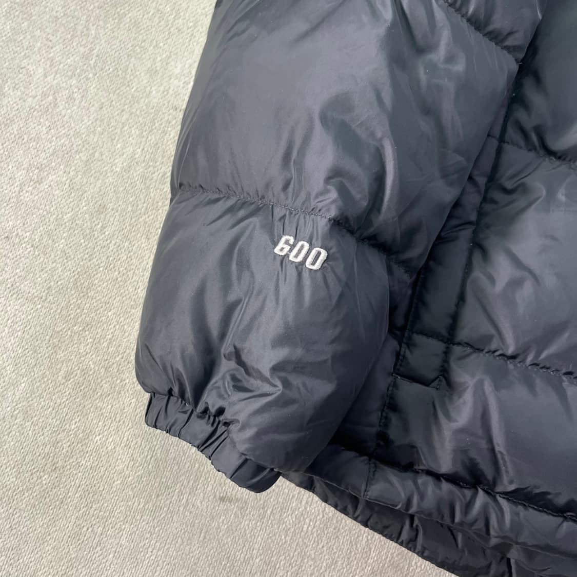 100 노스페이스 600 무광 패딩 상품이미지4