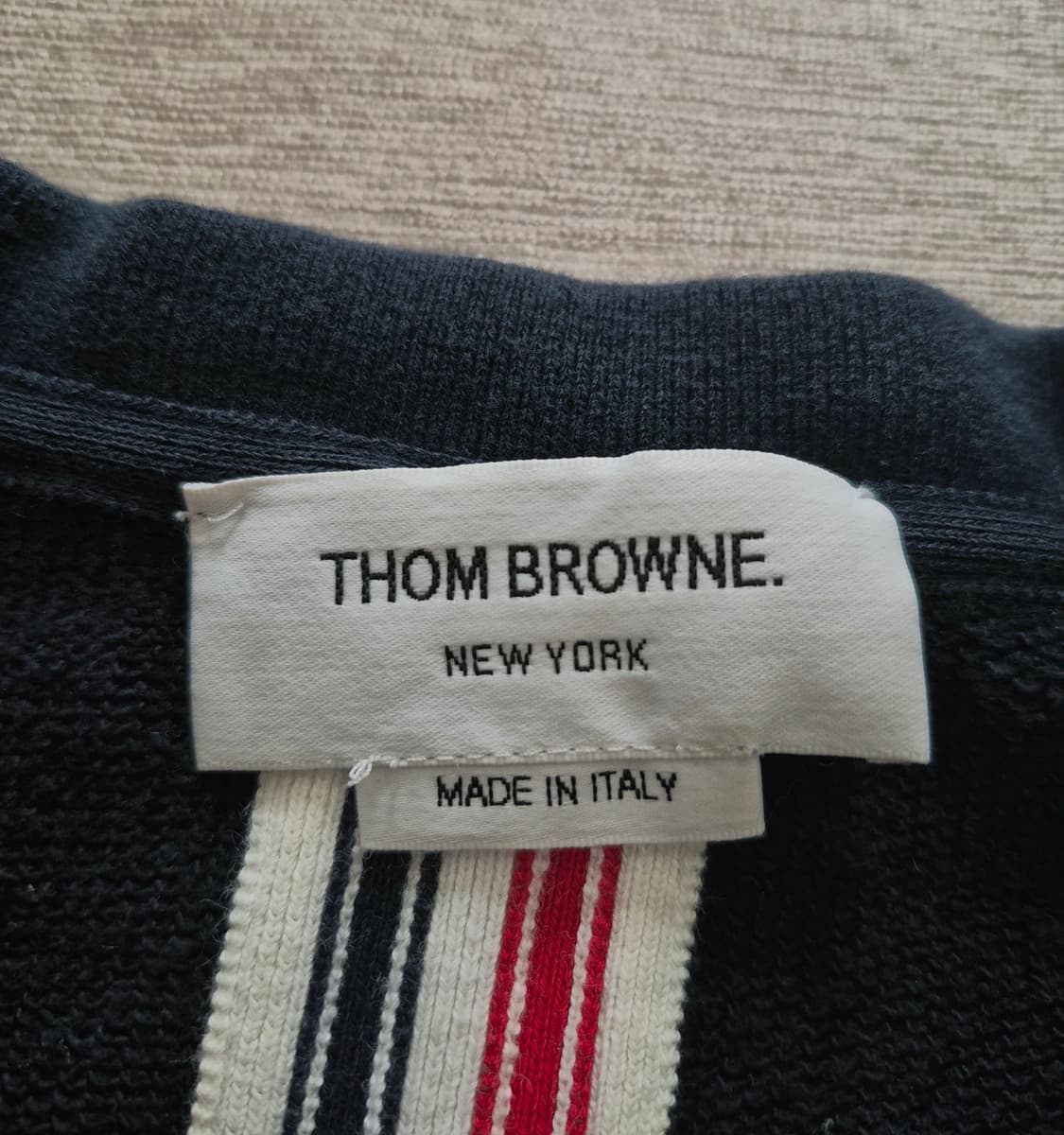 톰브라운 백삼선 맨투맨  상품이미지3