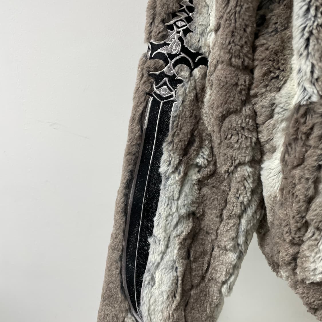 떠그클럽 퍼 자켓 3 상품이미지5