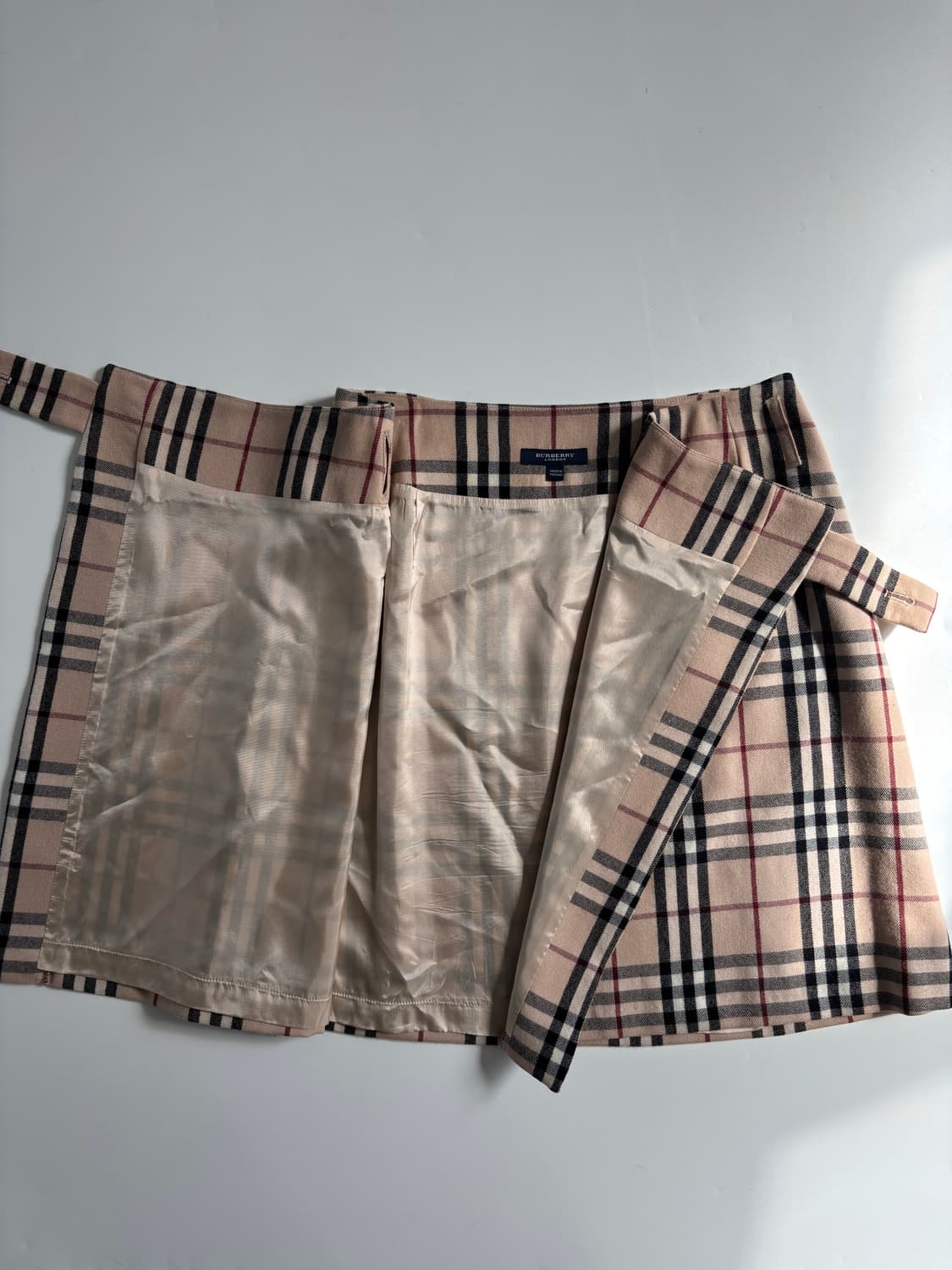 Burberry 버버리 베이지 노바체크 스커트 상품이미지5