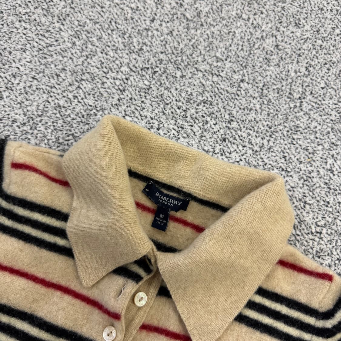 실측확인 버버리 스트라이프니트 (수축)0127H1 상품이미지5