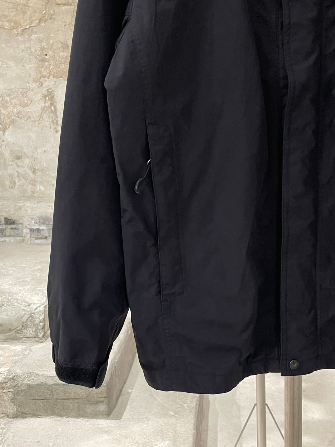 노스페이스 블랙 하이벤트 벨크로 나일론 자켓 상품이미지4