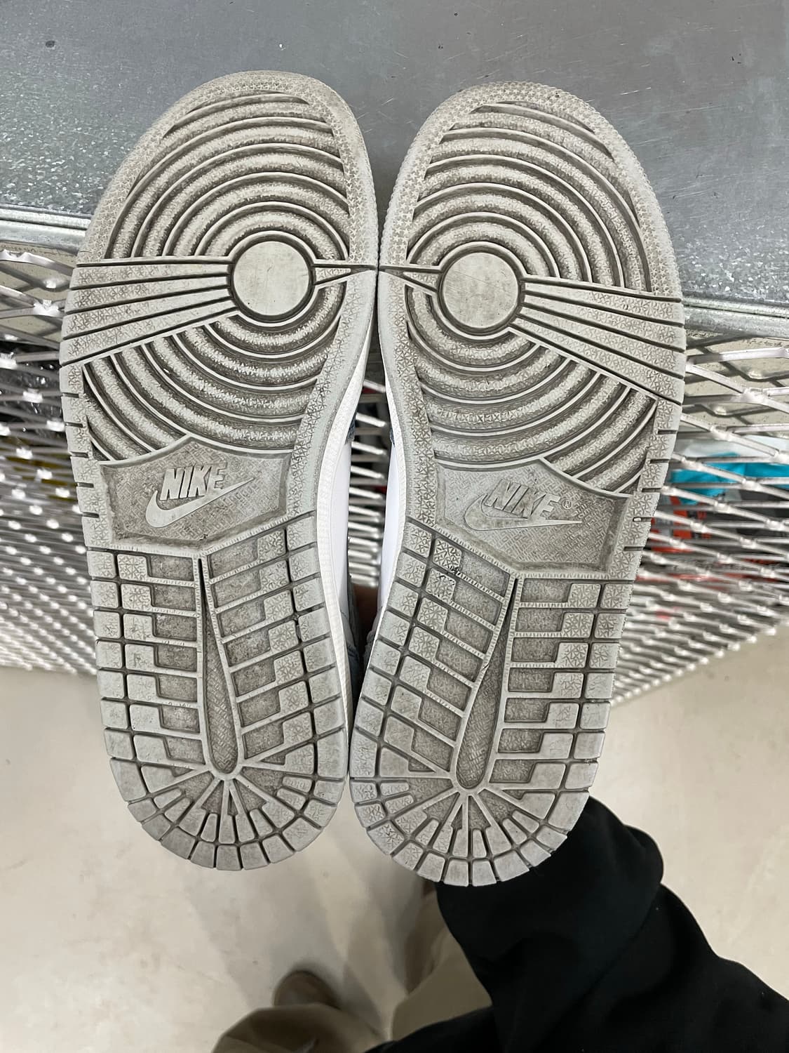 나이키 조던1 레트로 하이 하이퍼 로열 255 (gr-4327) 상품이미지6