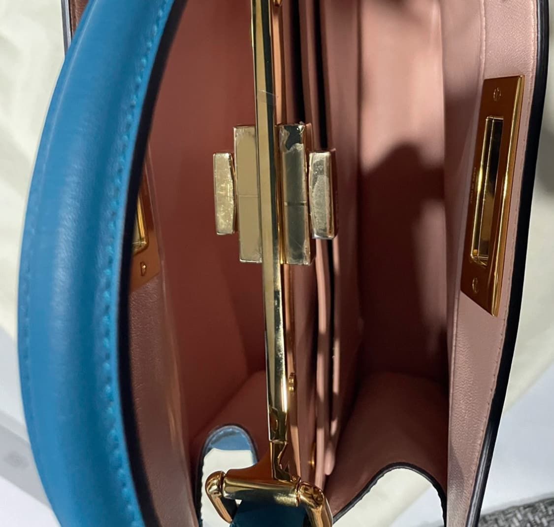 펜디 피카부 아이씨유 미디움 상품이미지3