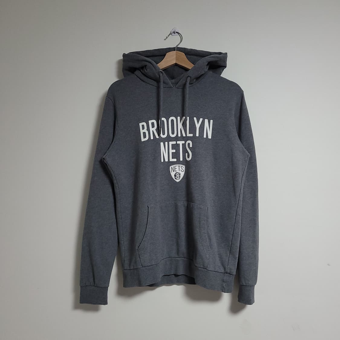 (M) NBA 엔비에이 브루클린 네츠 후드티 다크 그레이 상품이미지1