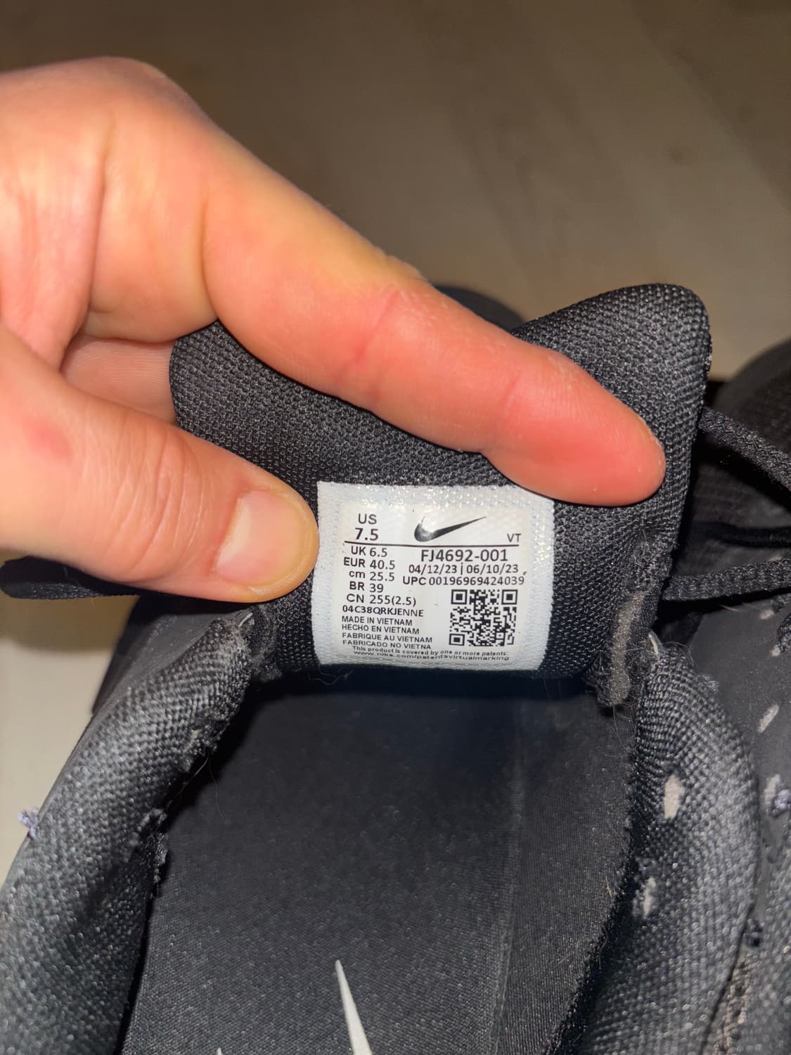 [255] 꼼데가르송 나이키 에어 페가수스 블랙 상품이미지4