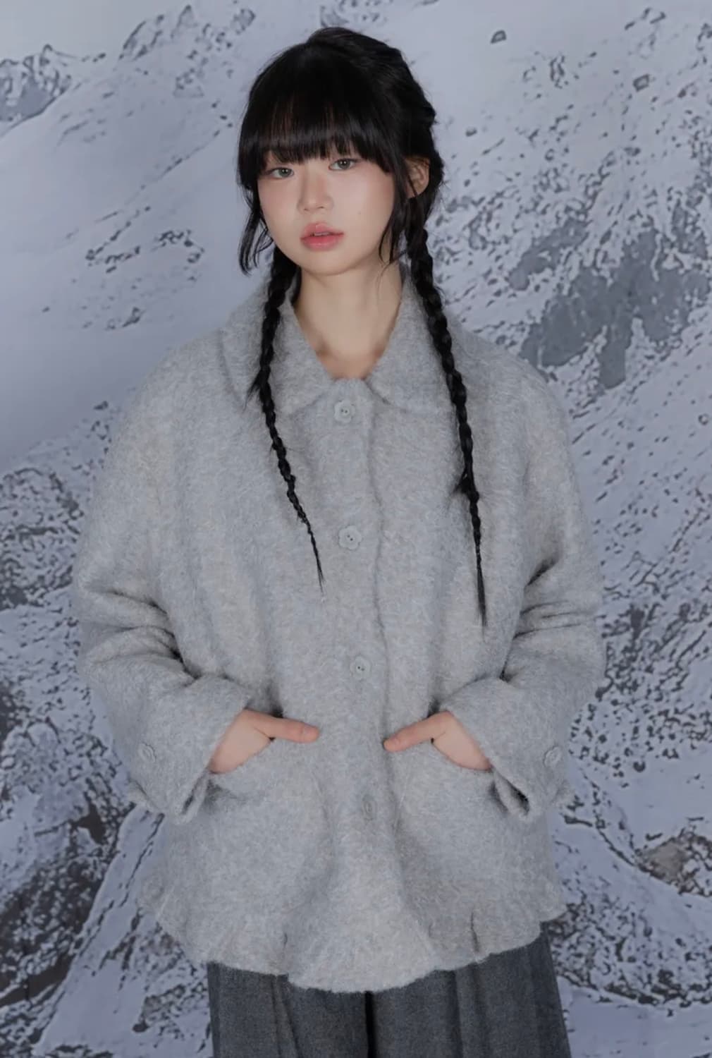 나이엔 라운드 플라켓 숏코트 그레이 상품이미지1