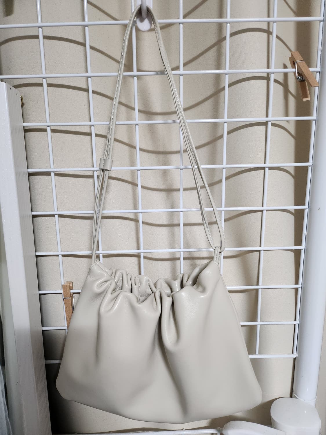 낫띵리튼 넬라 백 라이트 베이지 상품이미지3