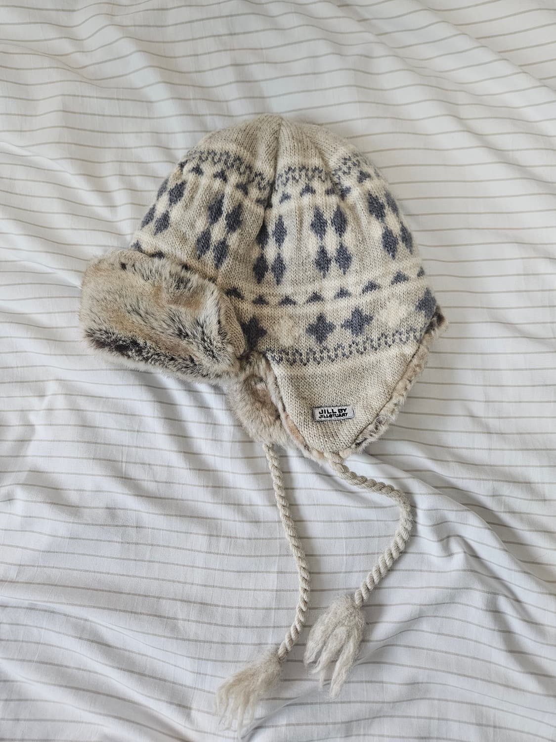 질 바이 질스튜어트 귀달이 털모자 Free 상품이미지1