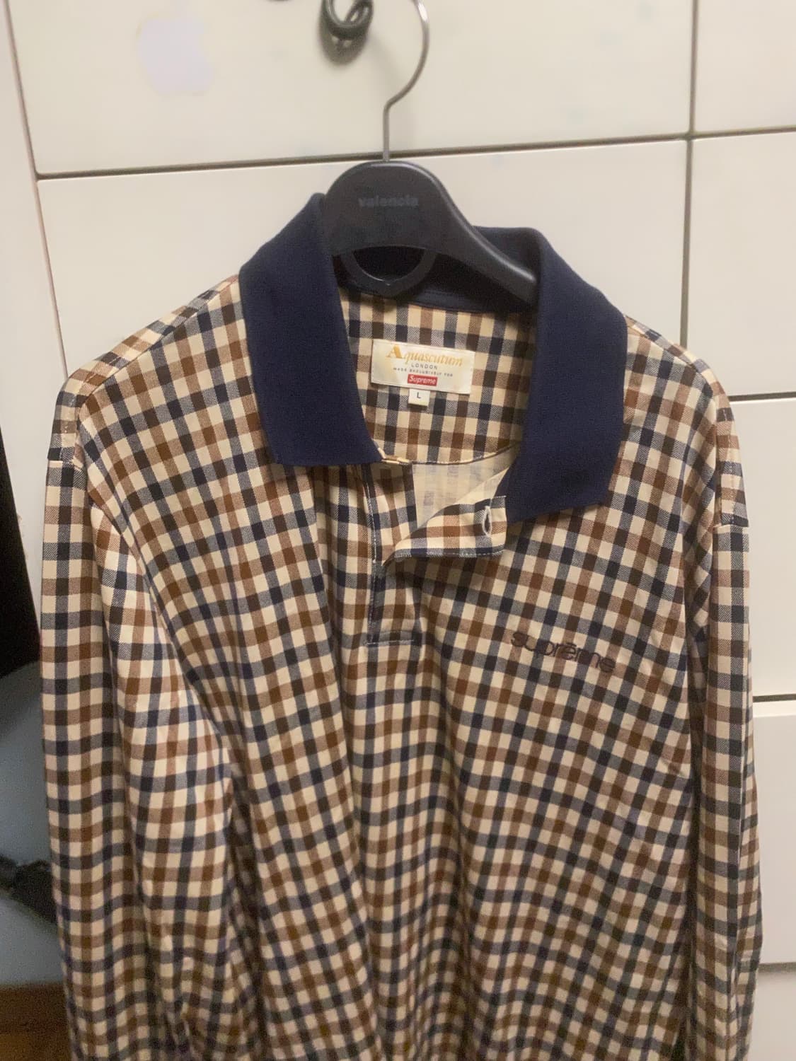 슈프림 아쿠아스큐텀 체크 폴로 L 유일 매물 상품이미지1