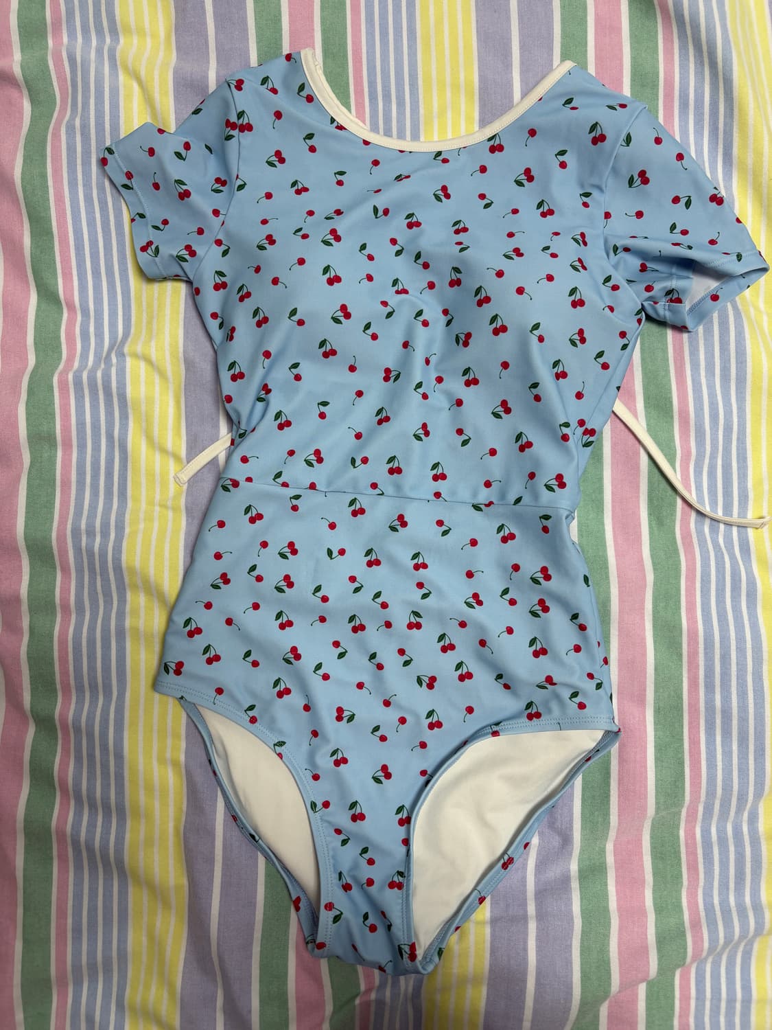 써피 RIBBON TIE 체리 원피스 수영복 S (1회착용) 상품이미지2