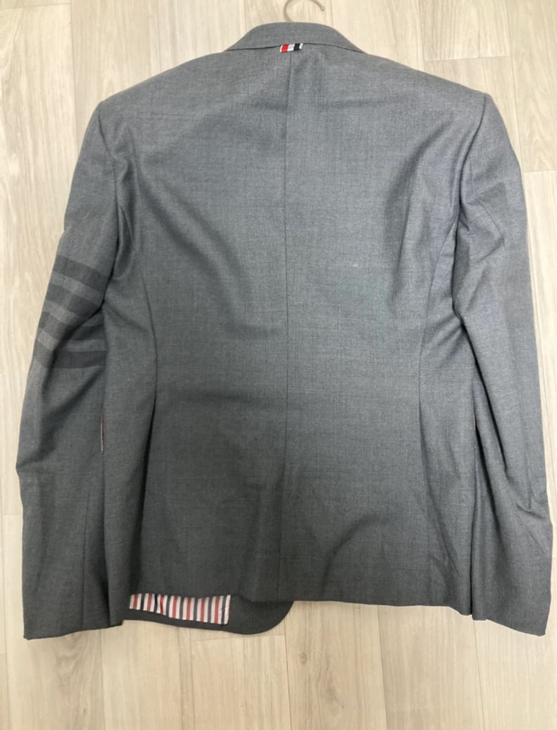 [Thom Browne] 톰브라운 클래식 그레이 블레이저 (사이즈 3) 상품이미지2
