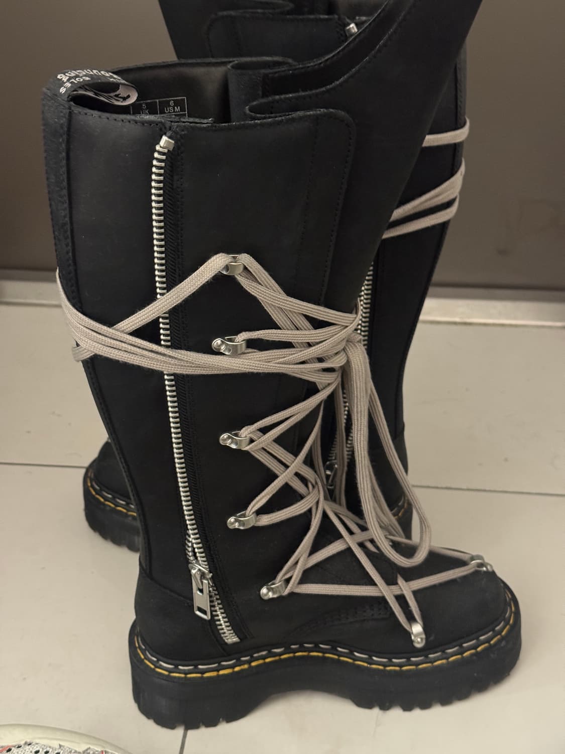 [UK5] 닥터마틴 x 릭 오웬스 1B60 쿼드 솔 펜탈레이스 부츠 블랙 상품이미지5