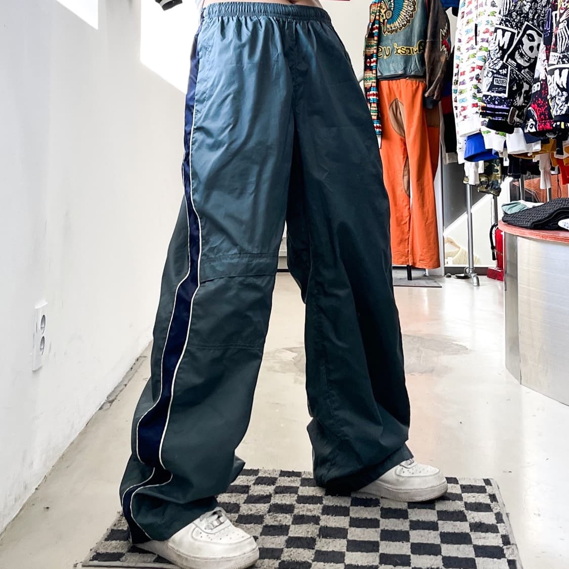 나이키 스우시 그린/네이비 사이드라인 올드스쿨 우븐팬츠 상품이미지1