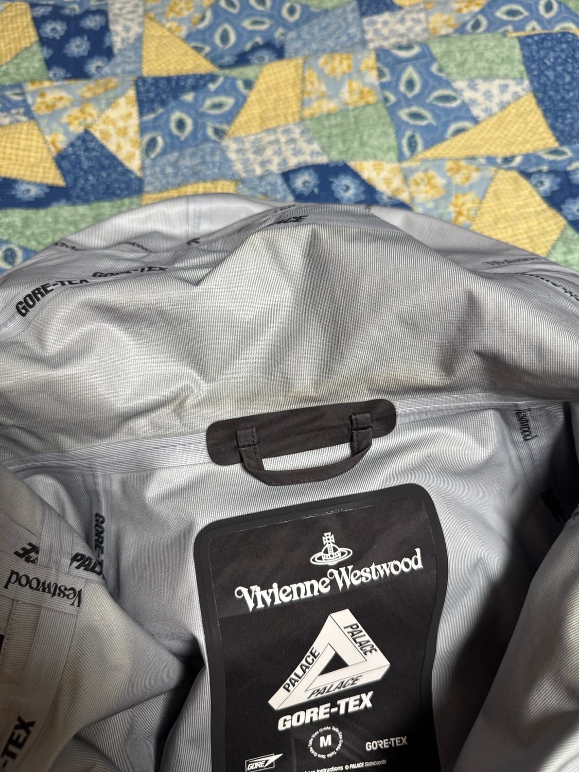 [M] 팔라스 x 비비안 웨스트우드 고어택스 자켓 상품이미지6
