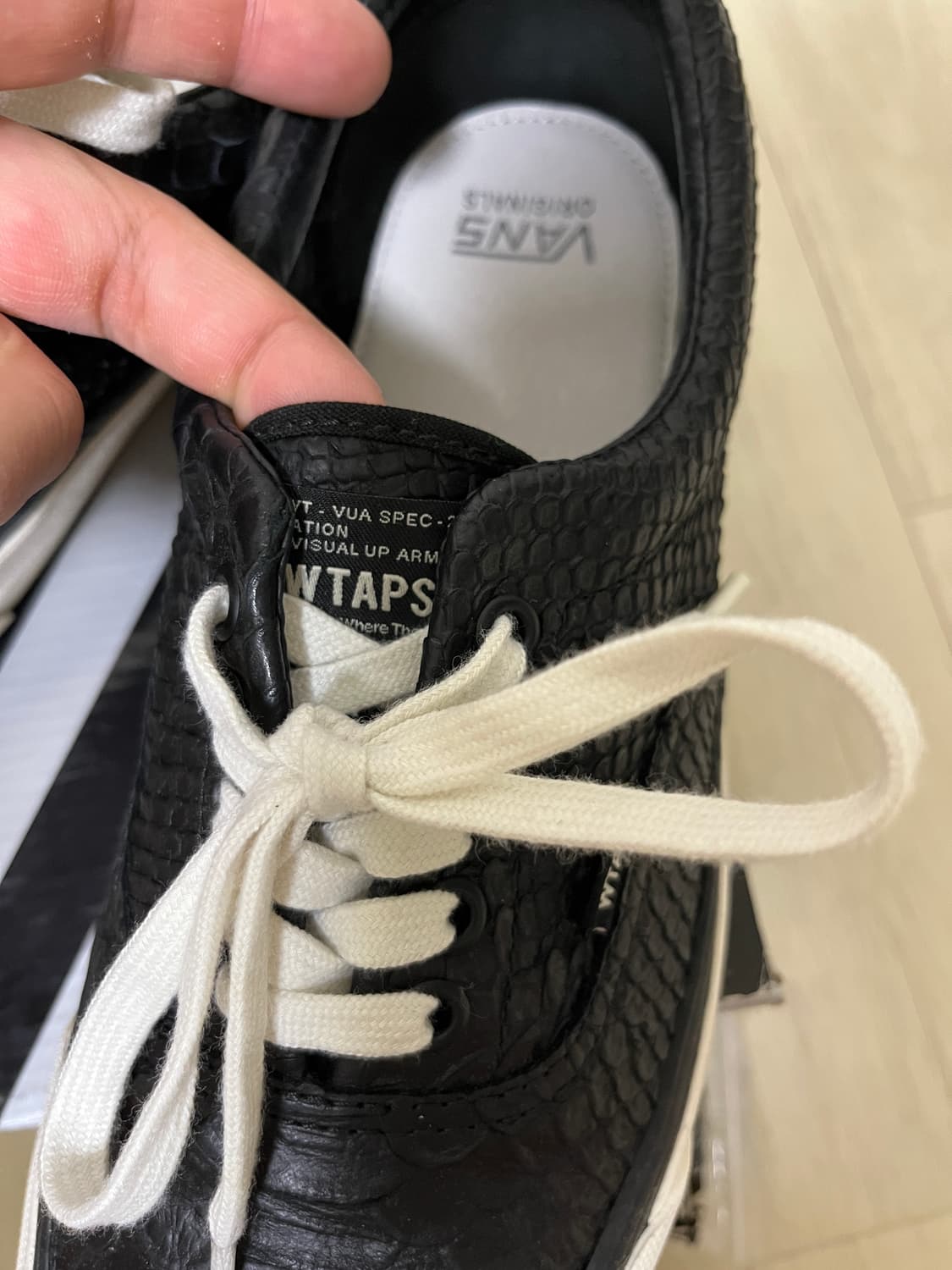 반스볼트x더블탭스 에라 아나콘다 블랙 US8 260 vans vault 상품이미지5