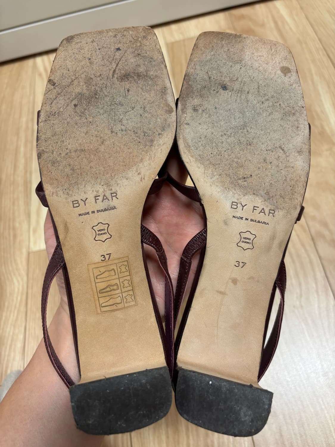 [37] 바이파 레나타 가죽 슬링백 샌들 멀롯 상품이미지6