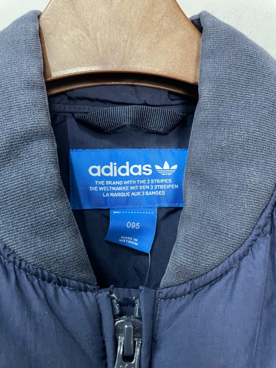 아디다스 SST 네이비 다운 패딩 H1358 상품이미지5