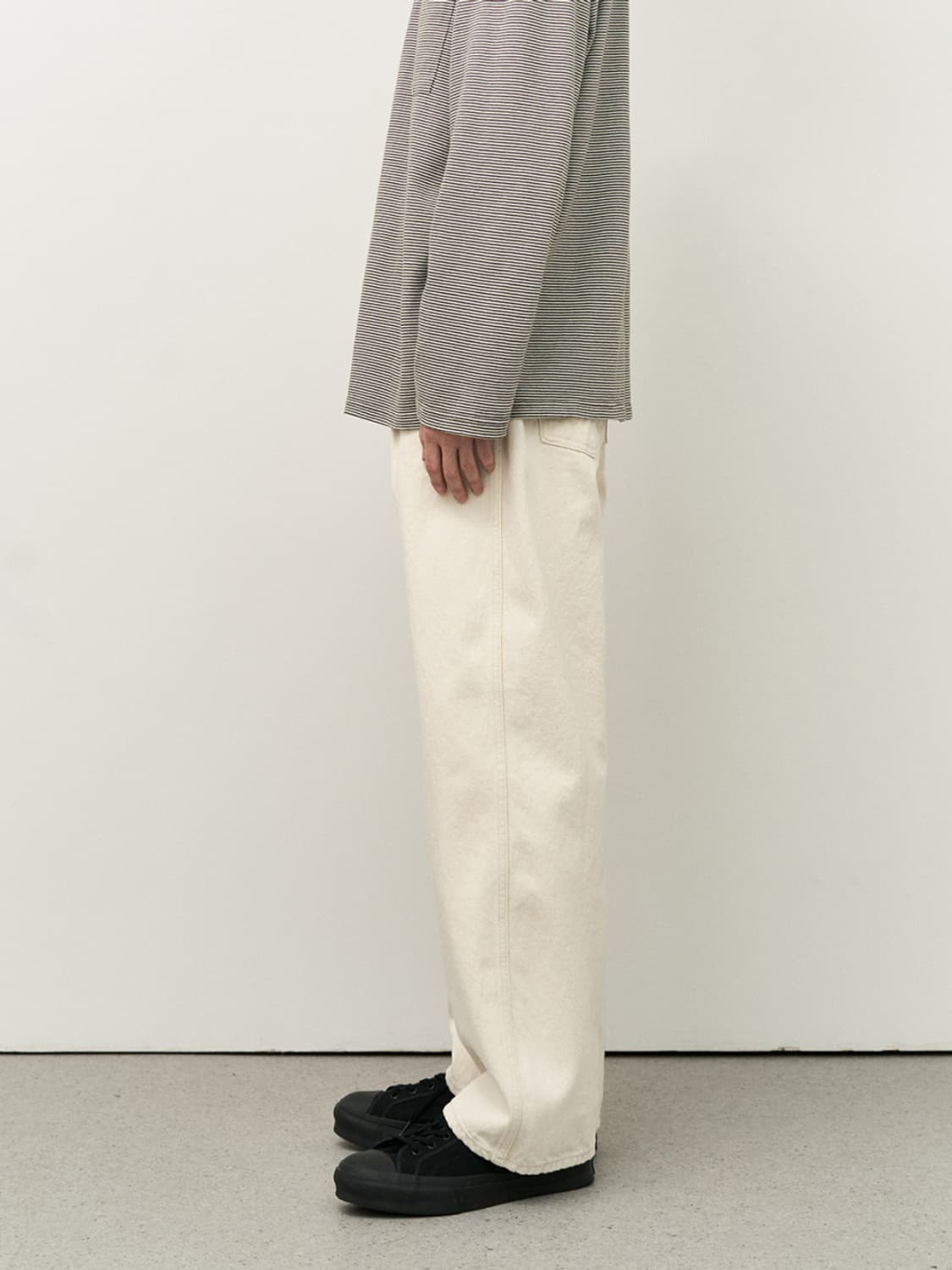 [1] 러프사이드 드레이프 데님팬츠 에크루 / 아이보리 화이트 상품이미지7