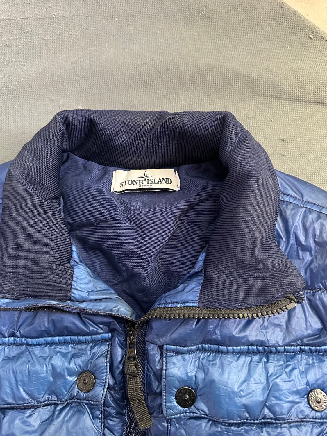 스톤아일랜드 garment dyed 30주년 패딩 S(90-95)정품 상품이미지5