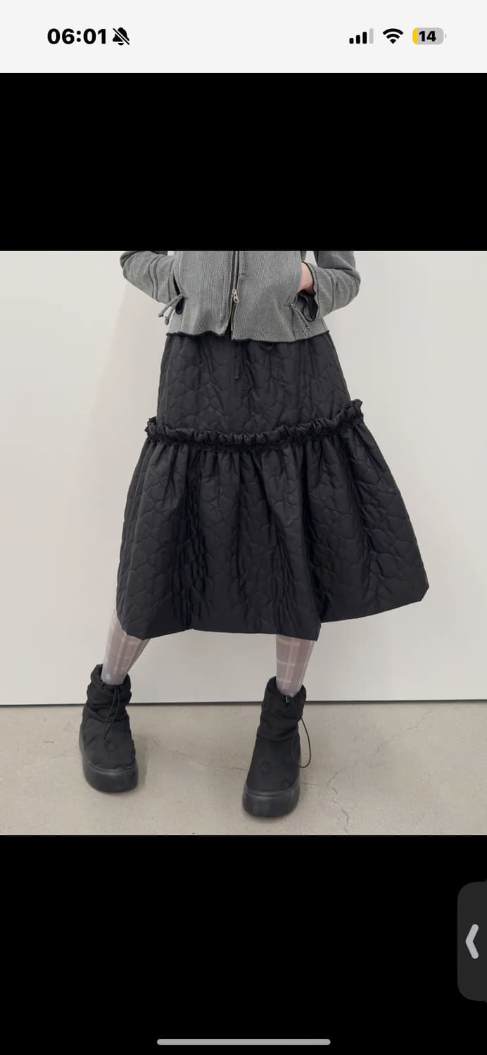 타입서비스 Quilted Ruffled Skirt [Black] 상품이미지1