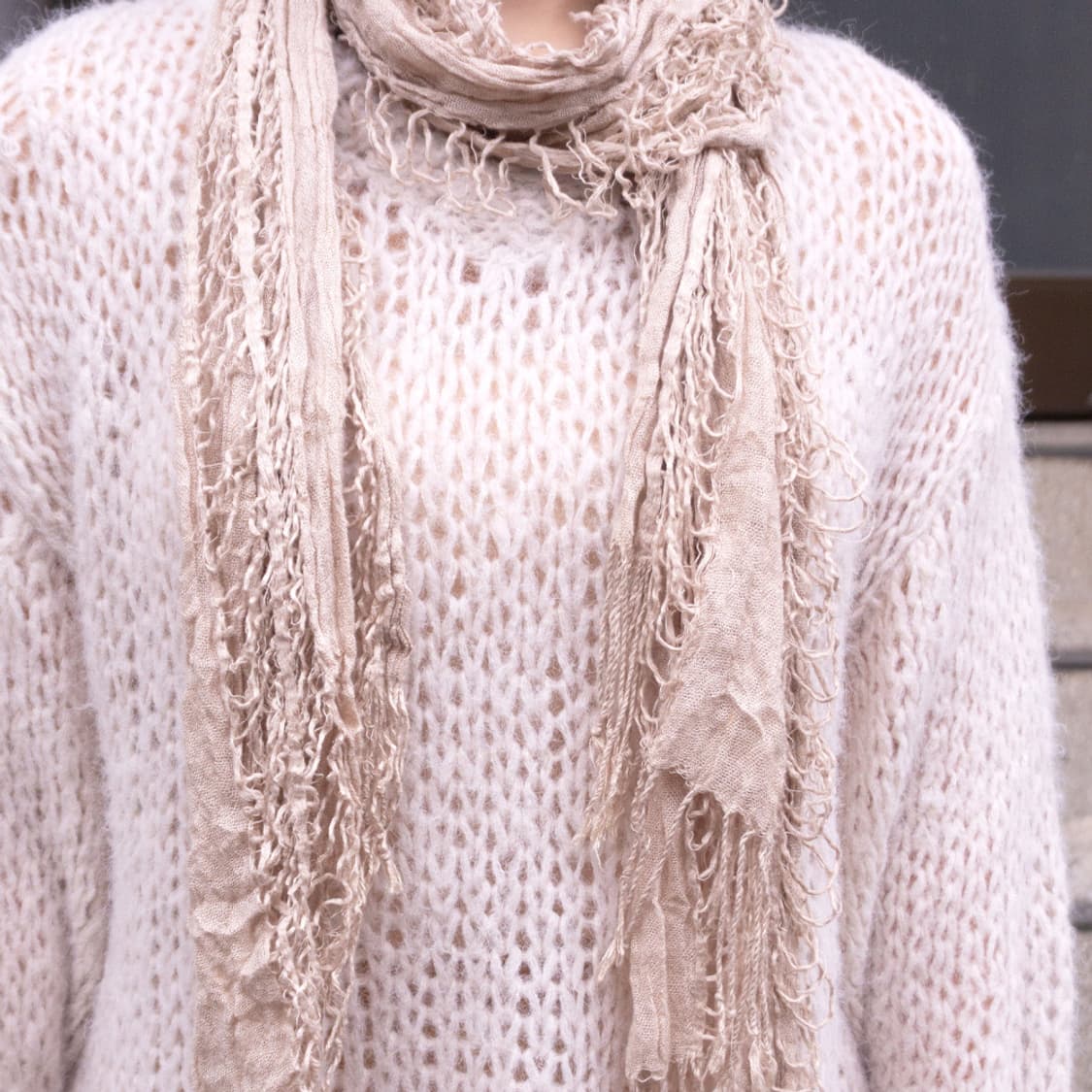 봄빛 성근짜임 니트 상품이미지9