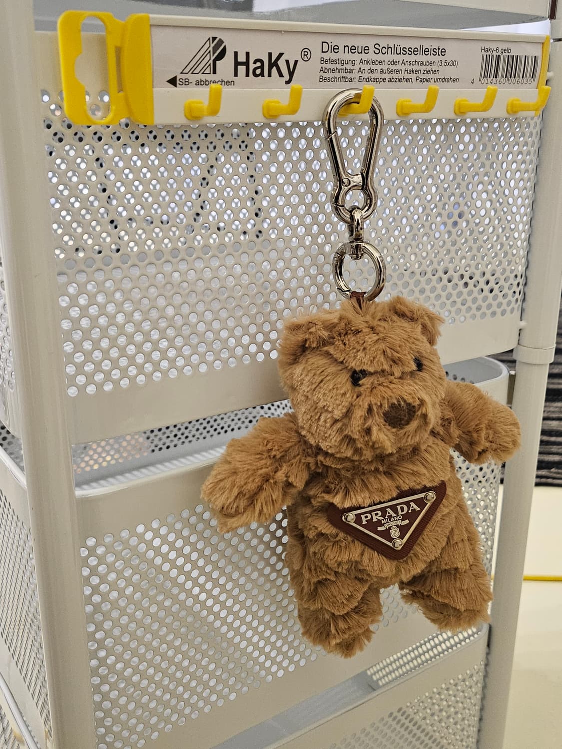 프라다 업사이클링 키링 커스텀 곰돌이 인형 상품이미지2