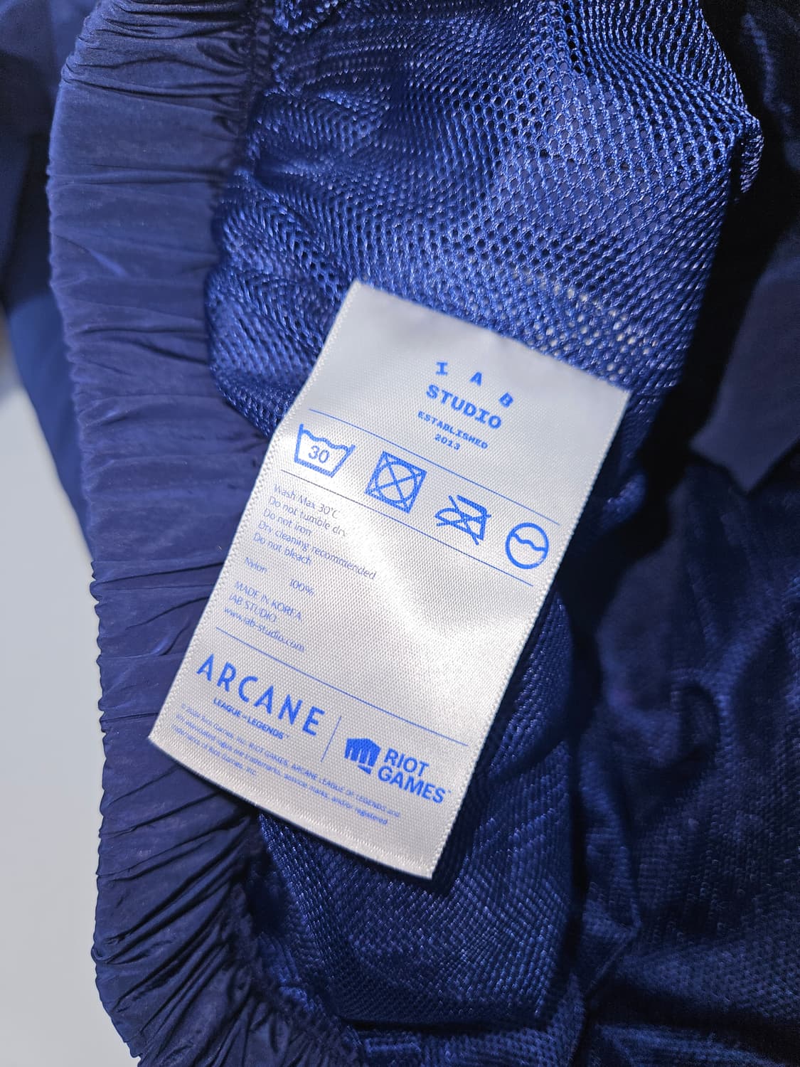 아이앱스튜디오 바람막이 x 아케인 자운 트랙탑 나이트 블루네온 자켓 XL 상품이미지6