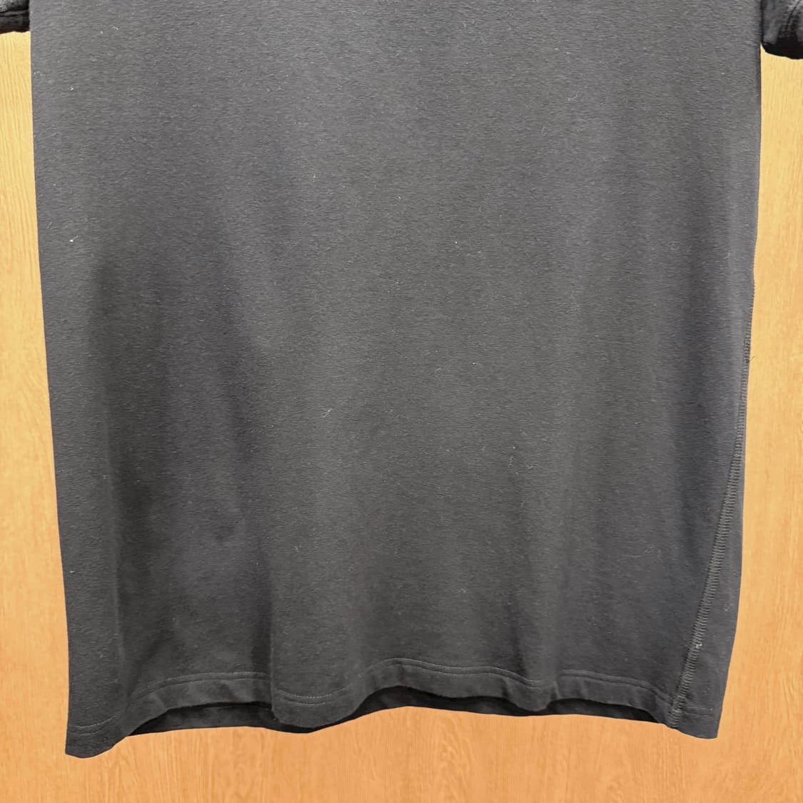 돌체앤가바나 D&G 로고 자수 크루넥 반팔 티셔츠 슬림핏 블랙 상품이미지5