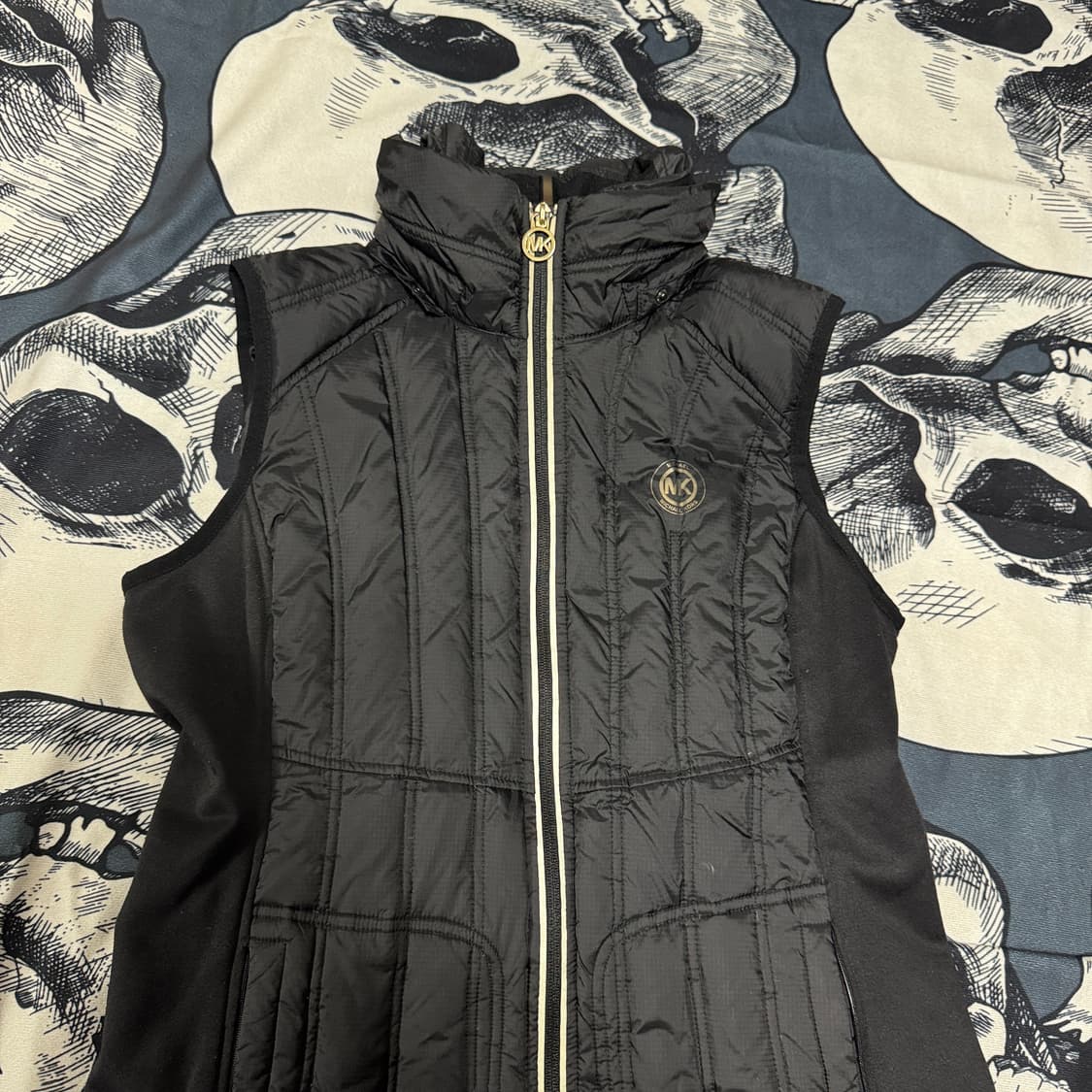 마이클코어스 다운 패딩조끼 S사이즈  상품이미지4