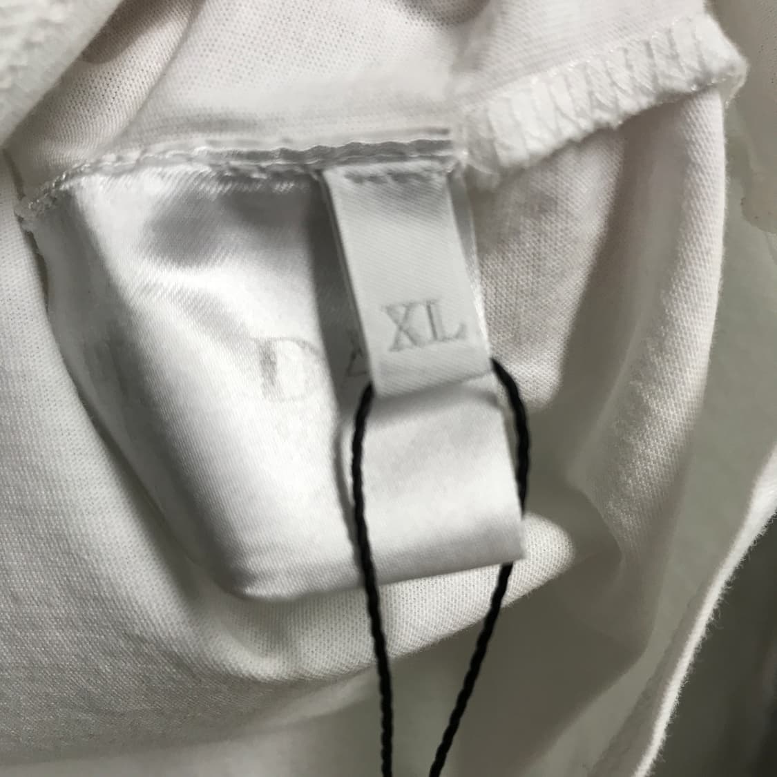 프라다 화이트 반팔 티셔츠 XL(W) 상품이미지5