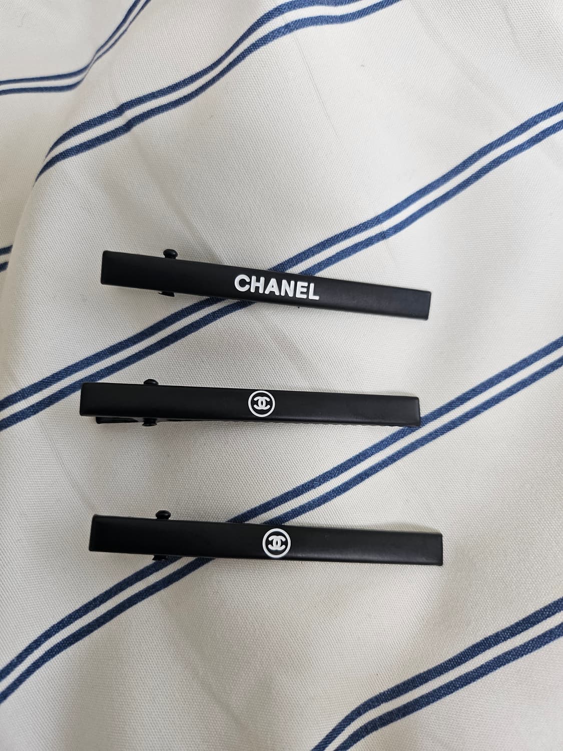 샤넬 헤어 집게핀 상품이미지1