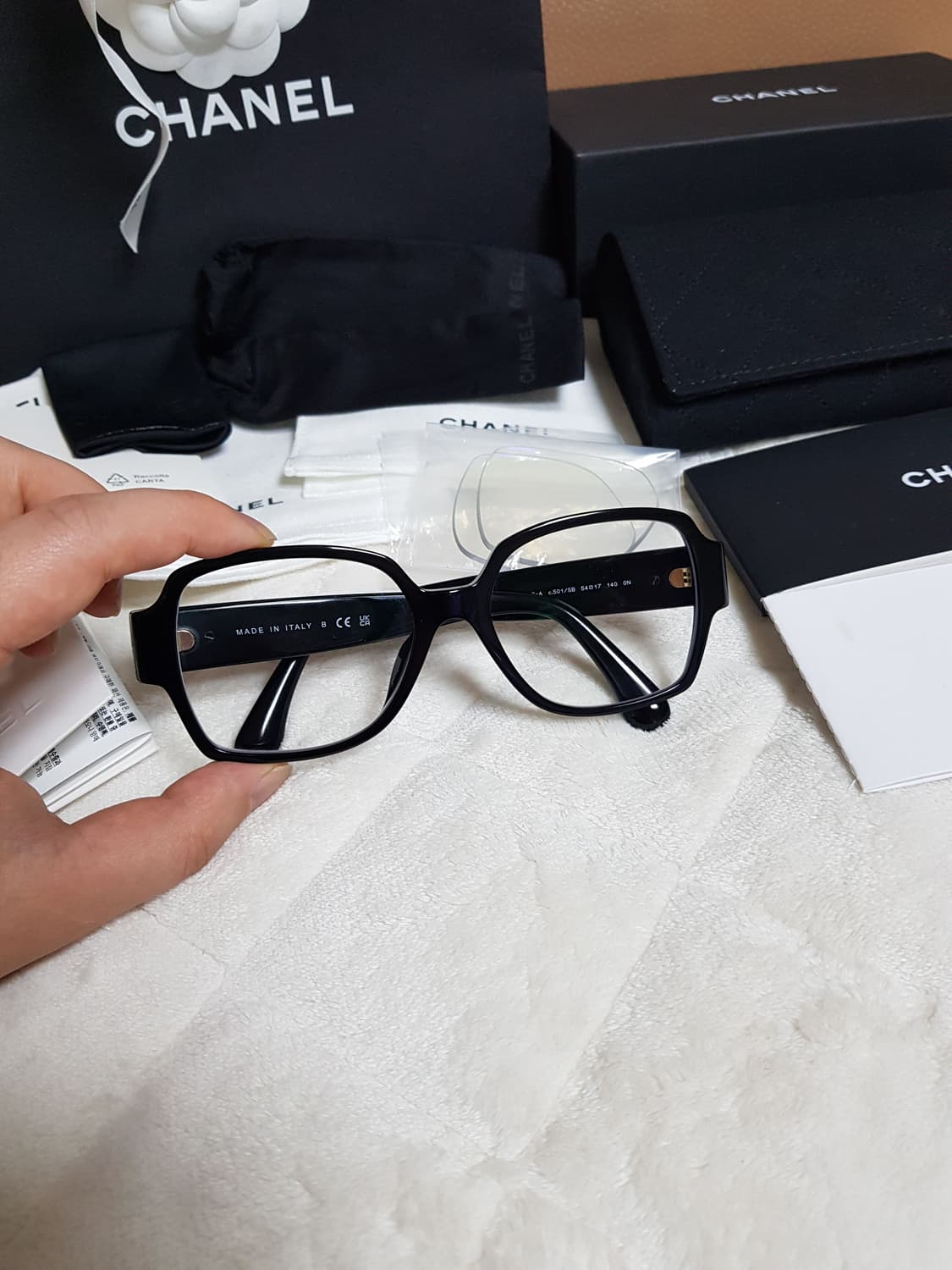 샤넬 하트 스퀘어 블루라이트 안경 블랙 상품이미지3