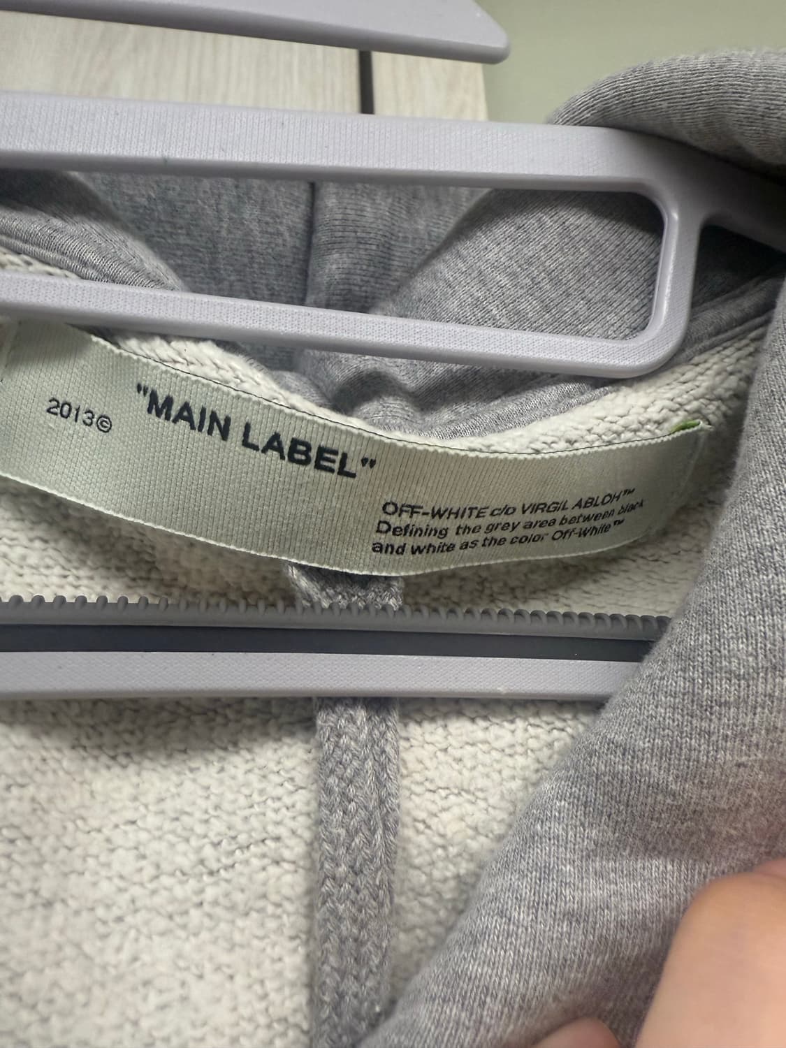 오프화이트 후드집업 상품이미지3