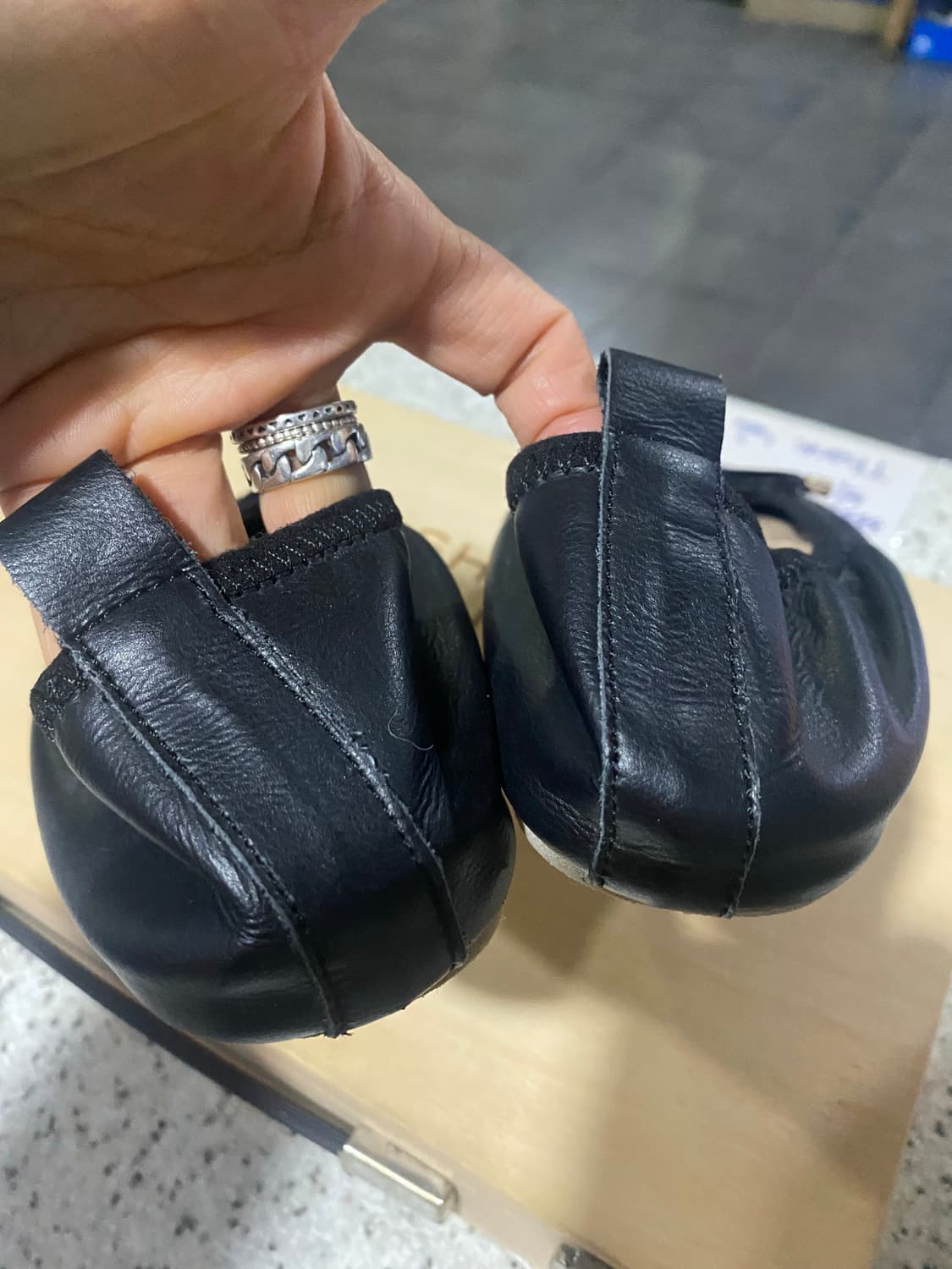 분홍코끼리 검정 플랫슈즈 245mm 상품이미지5