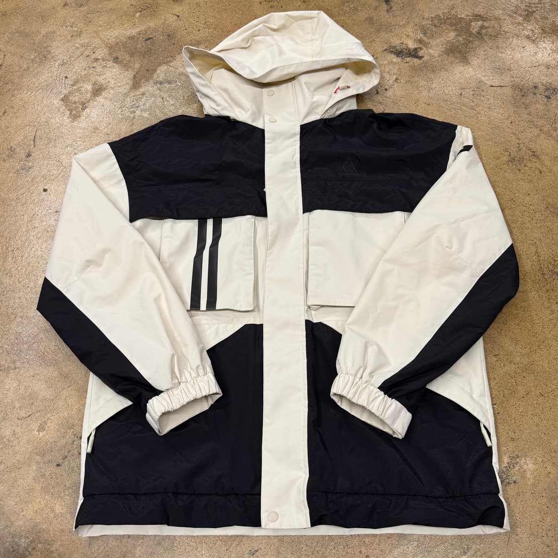 [정품/M] 르꼬끄 후드 바람막이 자켓 아이보리 블랙 b14 상품이미지2