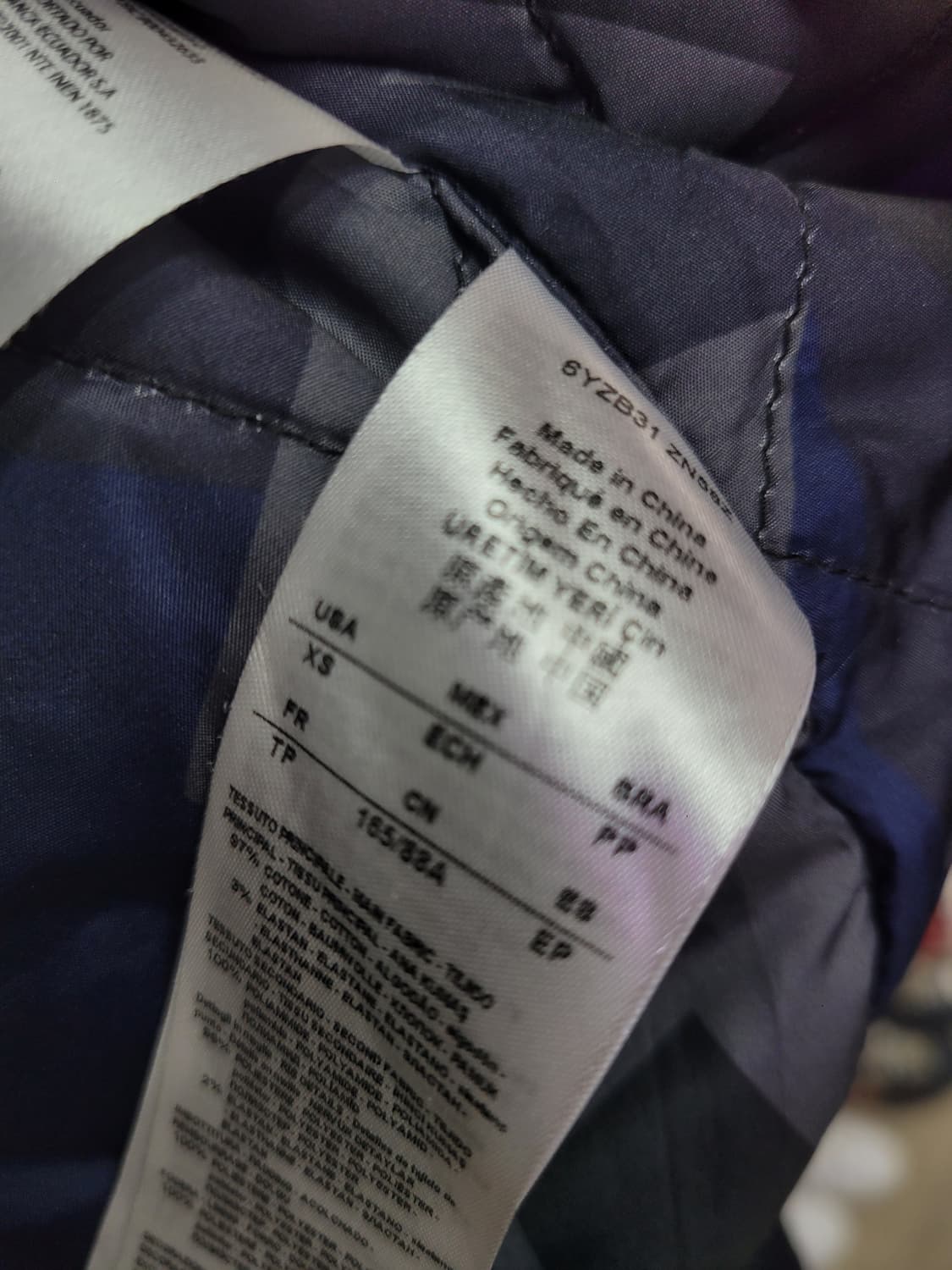 ARMANI 아르마니 익스체인지 네이비 점퍼 패딩 상품이미지6