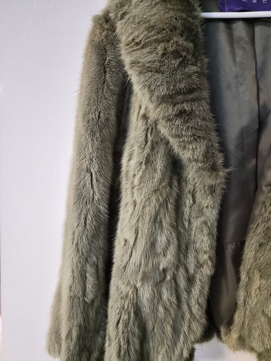 이벨렌 하이베르망(HIVERREINE) 리얼 밍크 하프 코트 판매합니다 상품이미지6