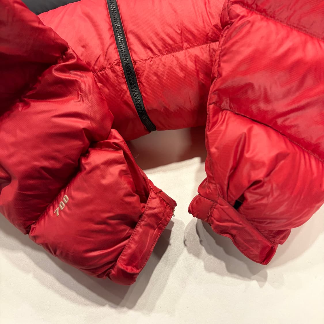 [100] 노스페이스 700 눕시 패딩 레드/블랙 B484 상품이미지6