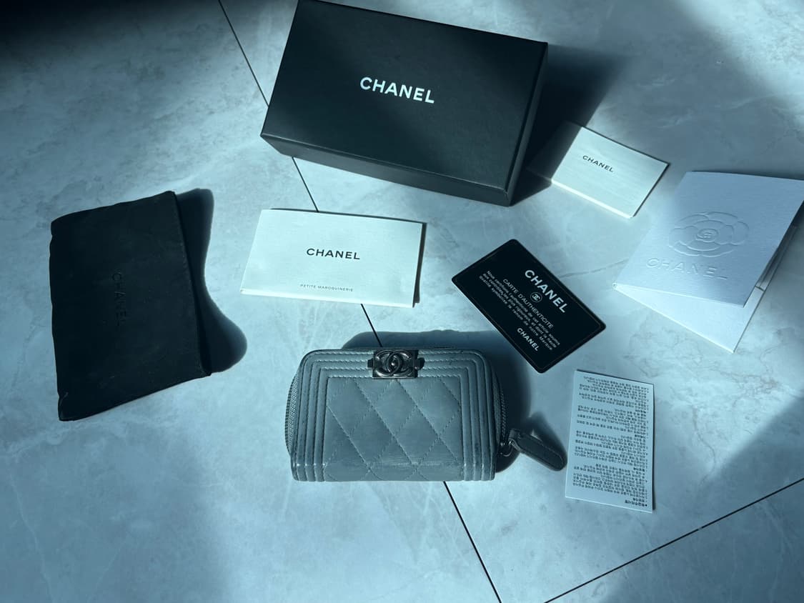 샤넬 보이 카드지갑 은장 / 그레이 / 정품 상품이미지2