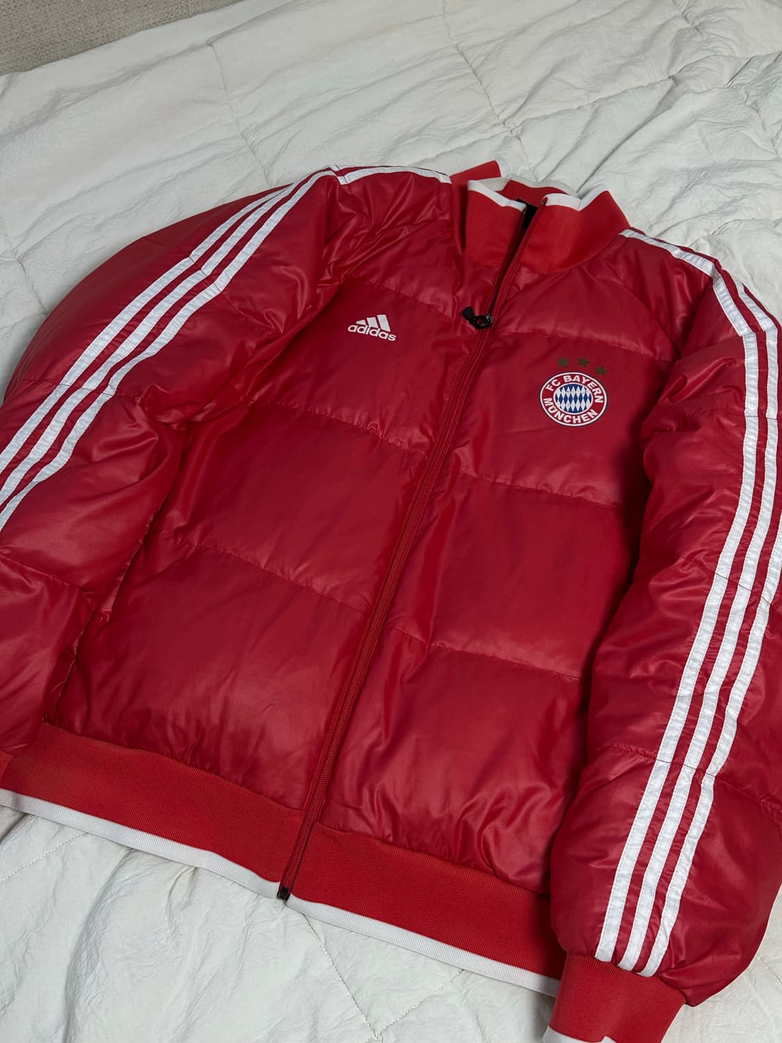 아디다스 바이에른 뮌헨 FC 오리털 패딩 다운 라지 상품이미지1