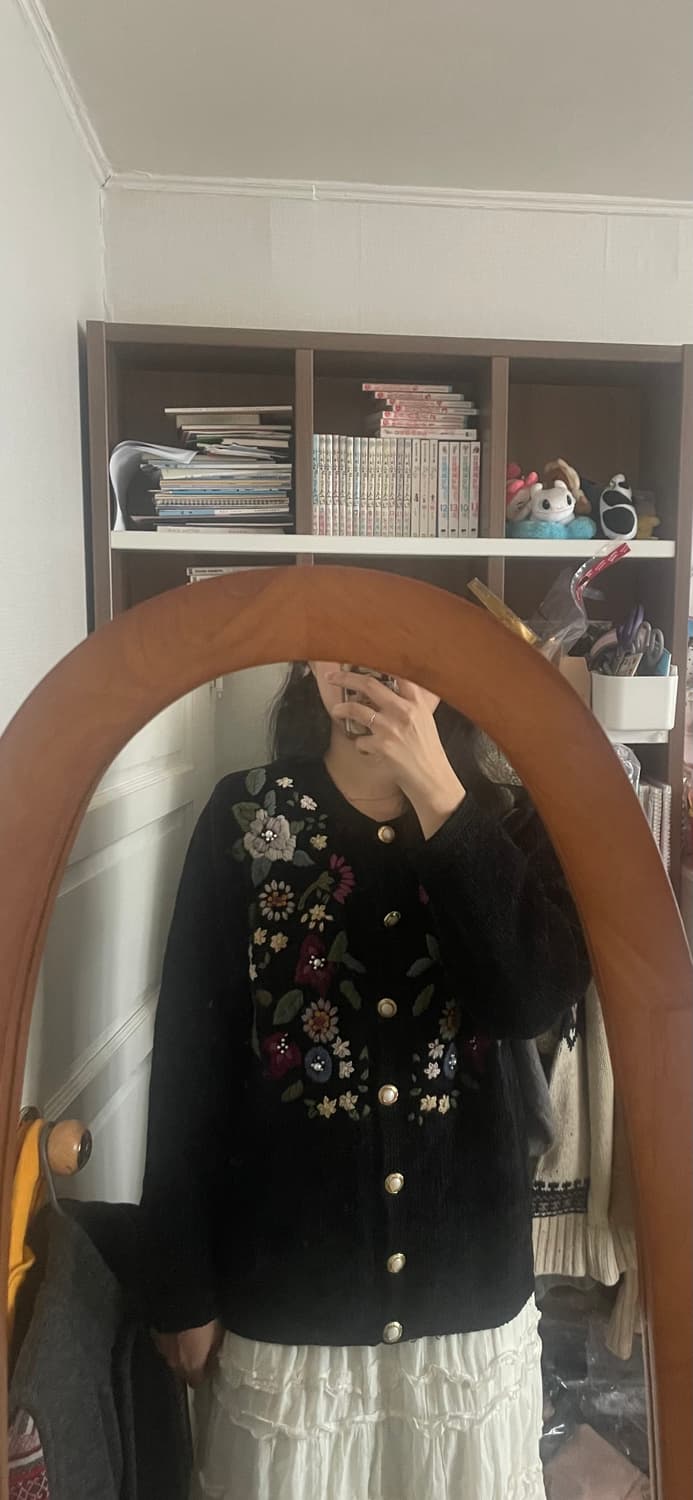 모리걸 빈티지 플라워 자수 가디건 🌸🖤 상품이미지4