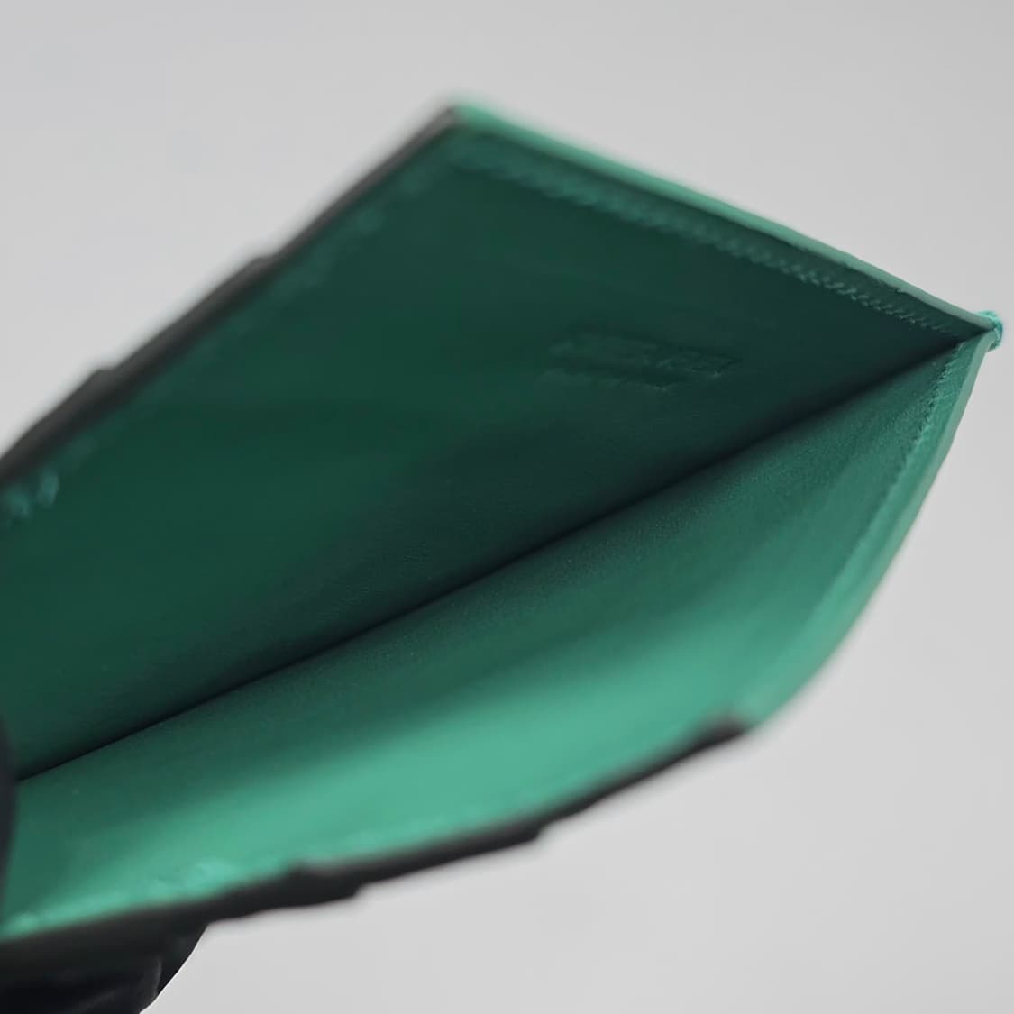 보테가베네타 인트레치아토 투톤 카드지갑 상품이미지8